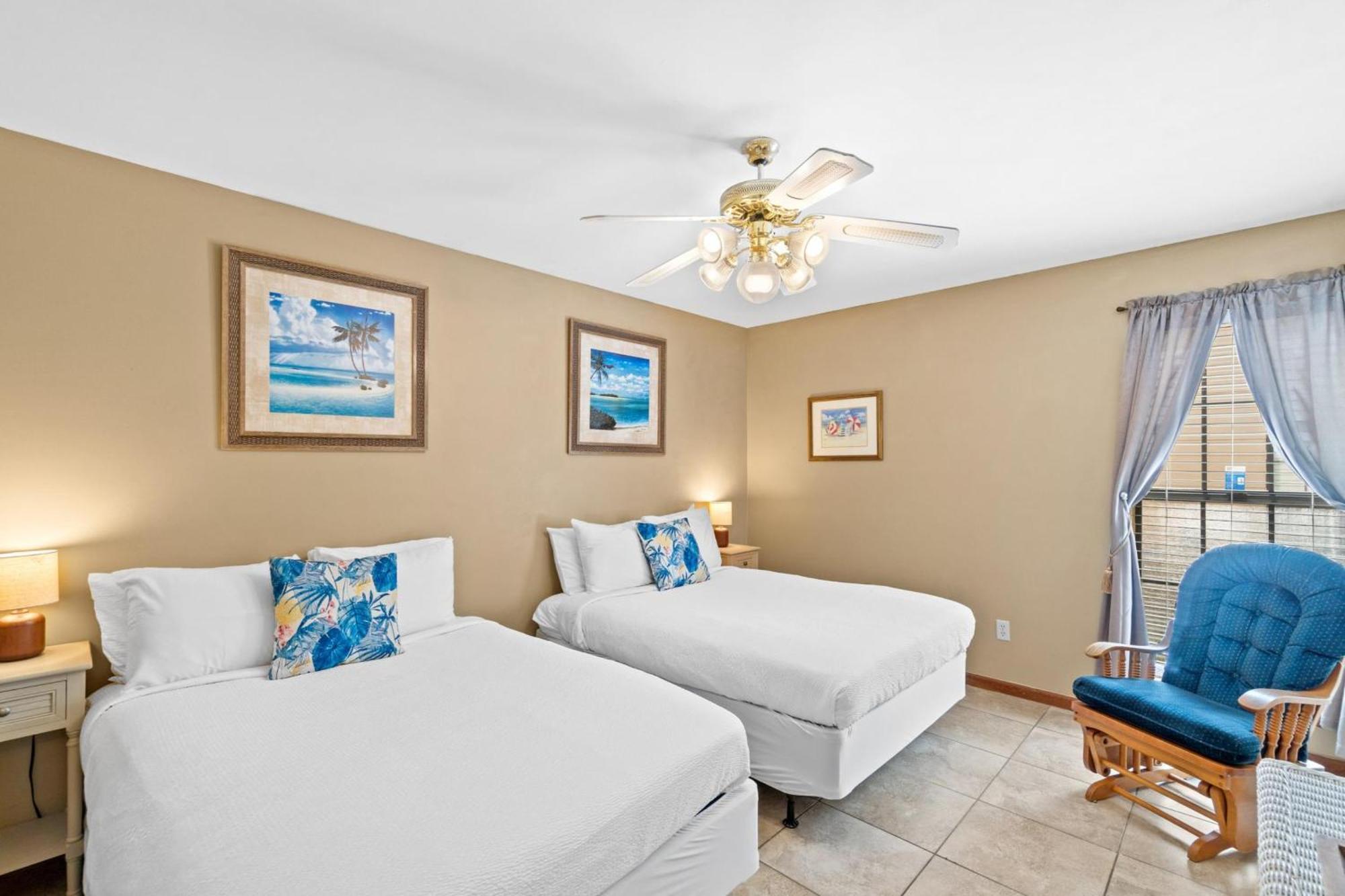 Horizon South By Panhandle Getaways Panama City Beach Room photo