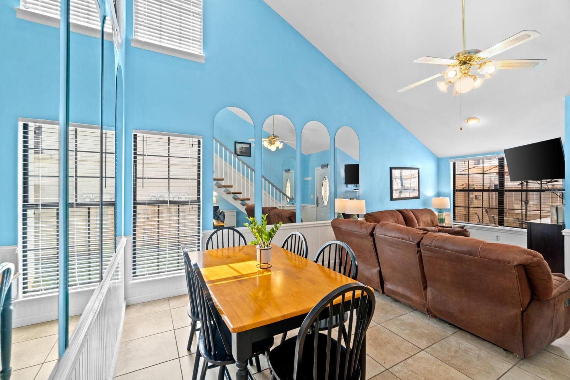 Horizon South By Panhandle Getaways Panama City Beach Room photo