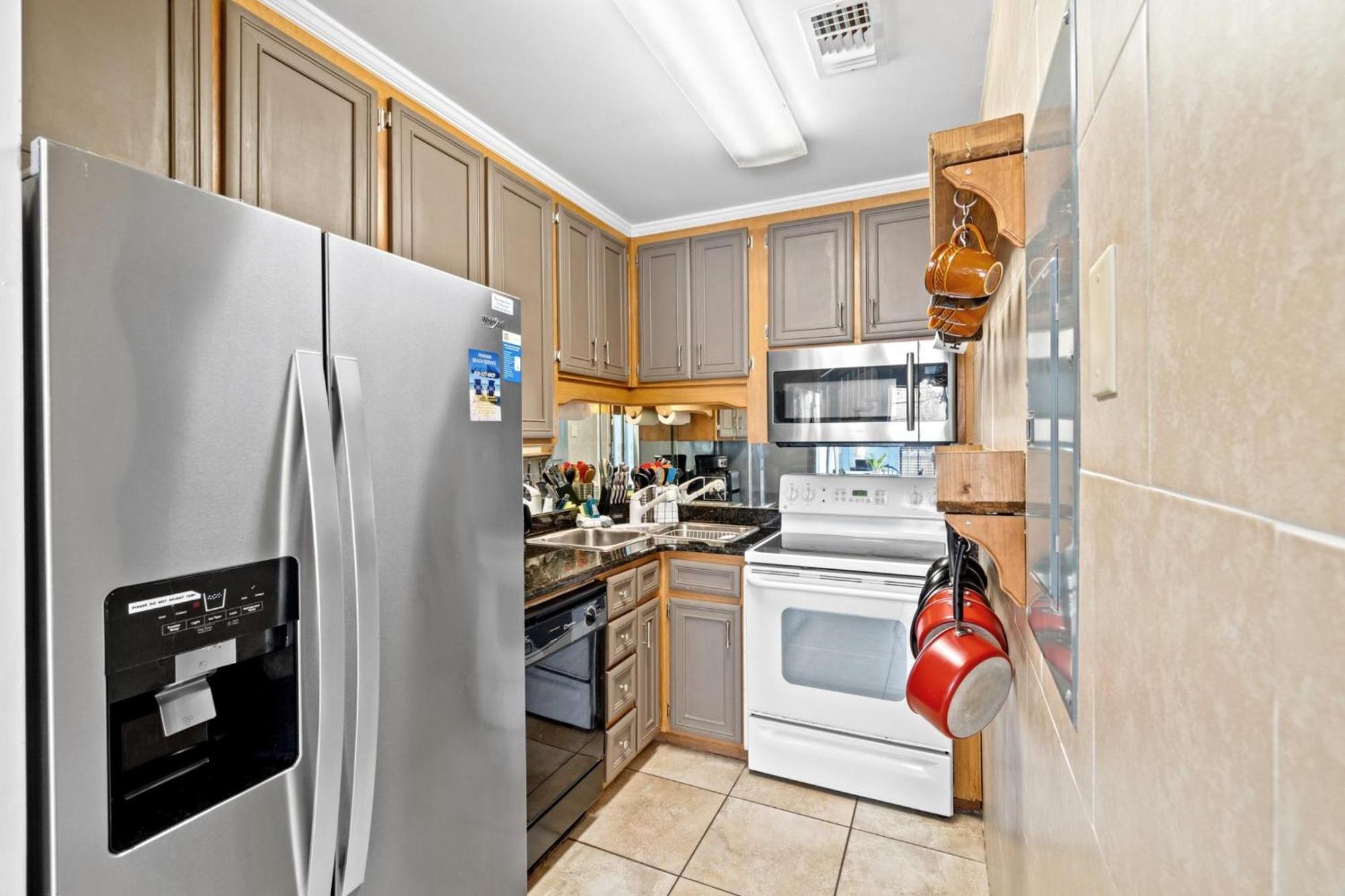 Horizon South By Panhandle Getaways Panama City Beach Room photo
